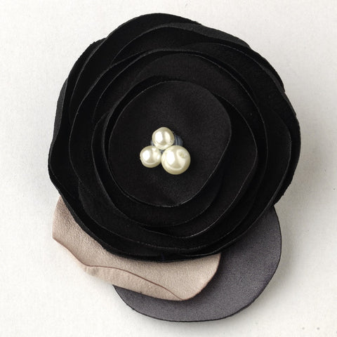 Black Flower Sophistication Bridal Wedding Hair Clip with Faux Pearl Accents 9940 with Additional Bridal Wedding Brooch Pin