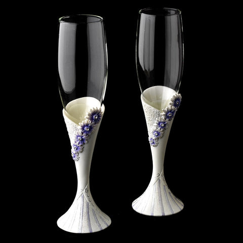 Delightful Lilac Daisy Toasting Champagne Flutes