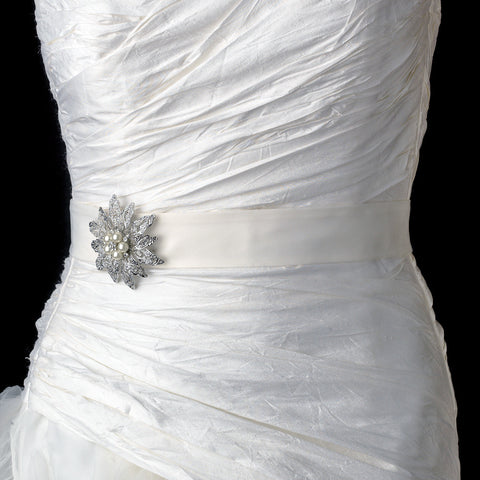 Vintage Antique Silver and Rhinestone & Diamond White Pearl Bridal Wedding Brooch 38